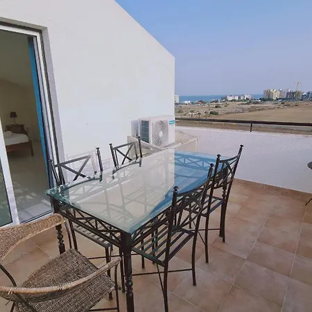 Sea And Salt Panoramic View Appartement Larnaca